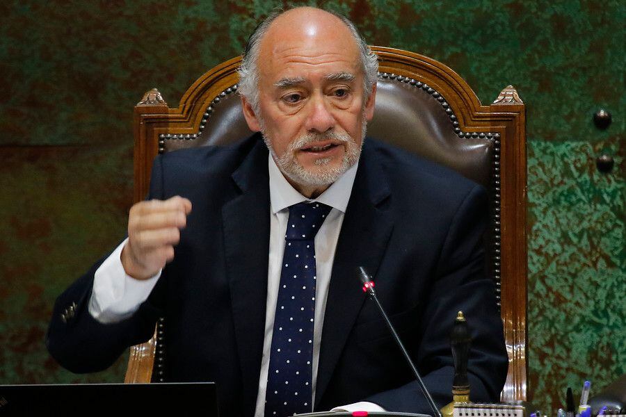 Iván Flores