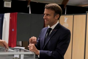 Macron pierde mayoría parlamentaria y extrema derecha tendrá su propia bancada en la Asamblea Nacional