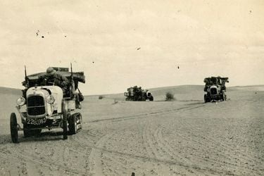the-citron-convoy-crosses-the-sahara-in-1922_100735550_h - copia