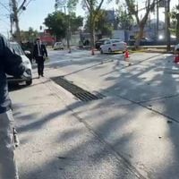 Ataque armado desde vehículo deja a un hombre herido a bala en Recoleta