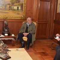 Fraude en Carabineros: Villalobos se reúne con diputados Osvaldo Andrade y Sergio Aguiló
