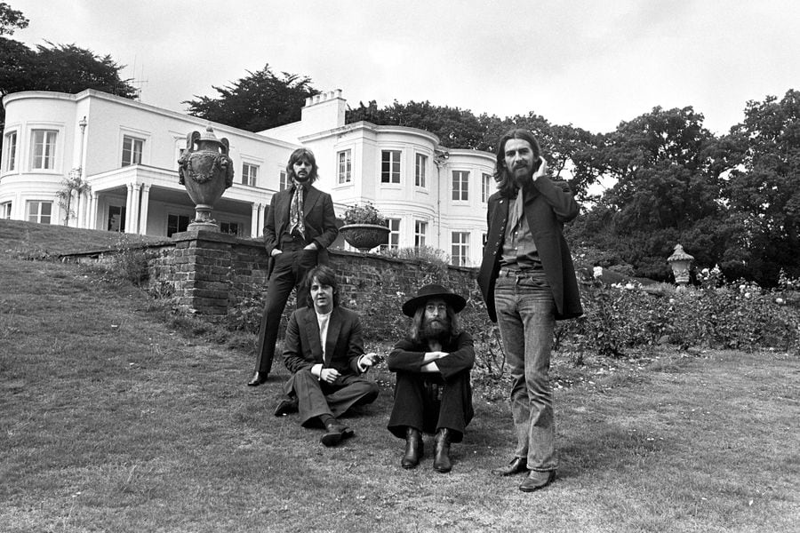 RS294_AR_Press10-The Beatles-Tittenhurst August 22 1969-© Apple Corps Ltd.