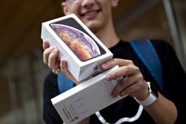 iPhone XS Buyers Undeterred By Eye-Watering Prices, Few Upgrades