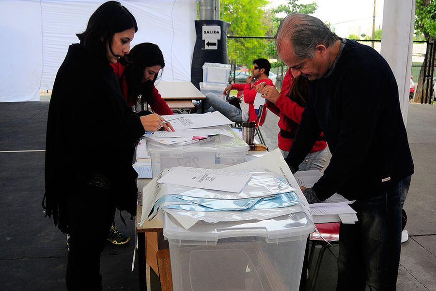 Que hace un vocal en las elecciones