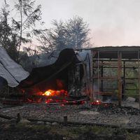 Encapuchados realizan ataque incendiario contra central hidroeléctrica en La Araucanía