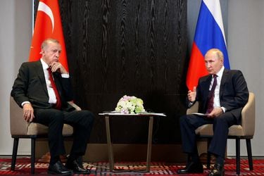 Erdogan cree que Putin desea terminar con la guerra en Ucrania “lo antes posible”