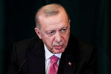 Presidente de Turquía arremete contra Occidente por su política migratoria