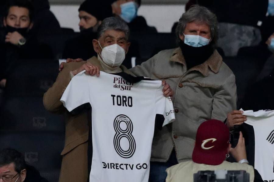 Jorge Toro se encuentra hospitalizado por problemas de salud.