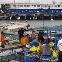 Arica: tres lanchas peruanas detenidas por intentar pescar en aguas chilenas