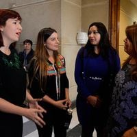 Diputadas del FA dicen que "Agenda Mujer" de Piñera instrumentaliza el movimiento feminista
