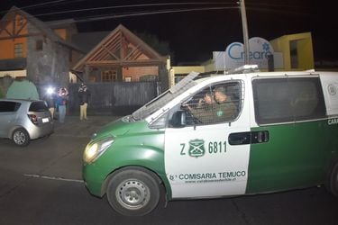 TEMUCO: PDI se retira de la Dipolcar  de Temuco luego de incautar pruebas