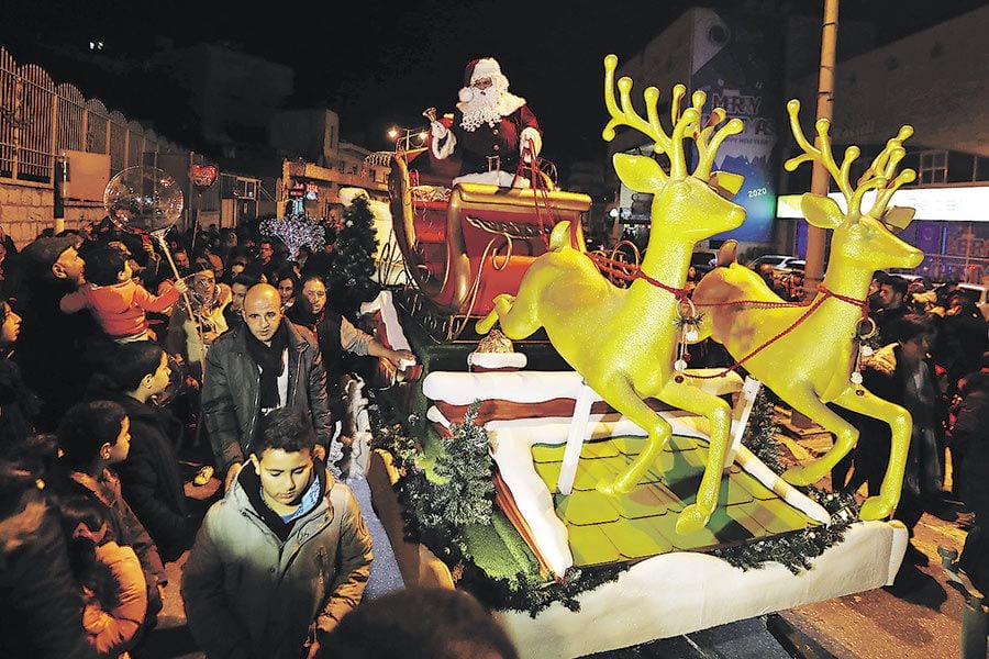 Christmas-parade-in-Bethlehem