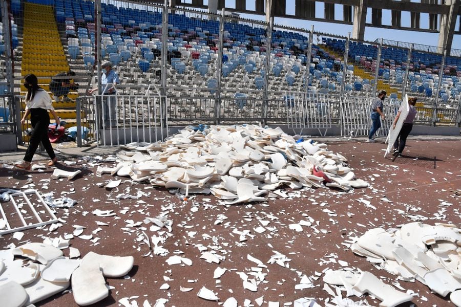 El resultado de la destrucción de los asientos del estadio Calvo y Bascuñán, de Antofagasta