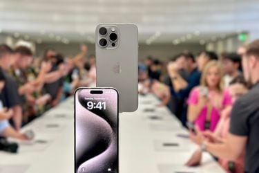 iPhone 15 Pro Max y Apple Watch Ultra 2: El primer acercamiento a los poderosos nuevos teléfonos y relojes de Apple