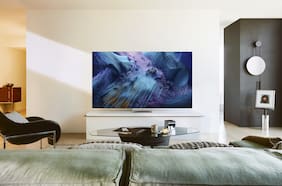 Además de flagship, este televisor con IA elimina los reflejos y cables detrás de pantalla