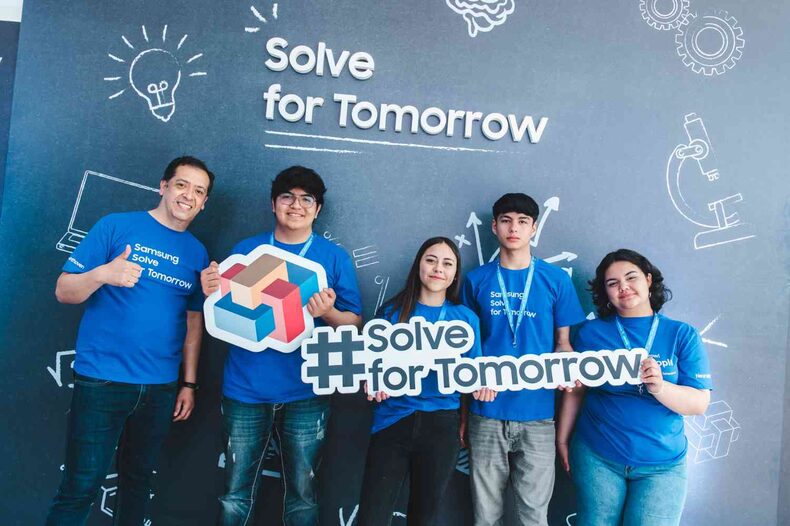 Mushrooms that provide light and music to deaf people: 5 ideas proposed by young people to improve Chile