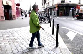 Este dispositivo ayuda a personas con discapacidad visual a tomar caminos más seguros