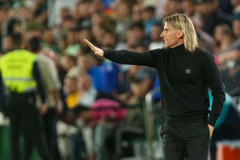 Beccacece, when he was in charge of Elche