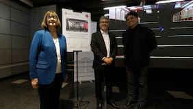 Metro de Santiago y Universidad de Chile firman acuerdo para llevar nueva sala del MAC a estación Bellas Artes