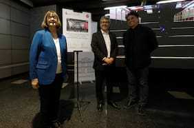 Metro de Santiago y Universidad de Chile firman acuerdo para llevar nueva sala del MAC a estación Bellas Artes