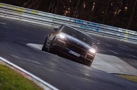 Saluden al Porsche Cayenne Turbo Coupé 2022, nuevo rey en el circuito Nürburgring Nordschleife