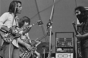 La noche en que los reyes del bootleg, Grateful Dead, se cuestionaron permitir grabaciones piratas de sus conciertos