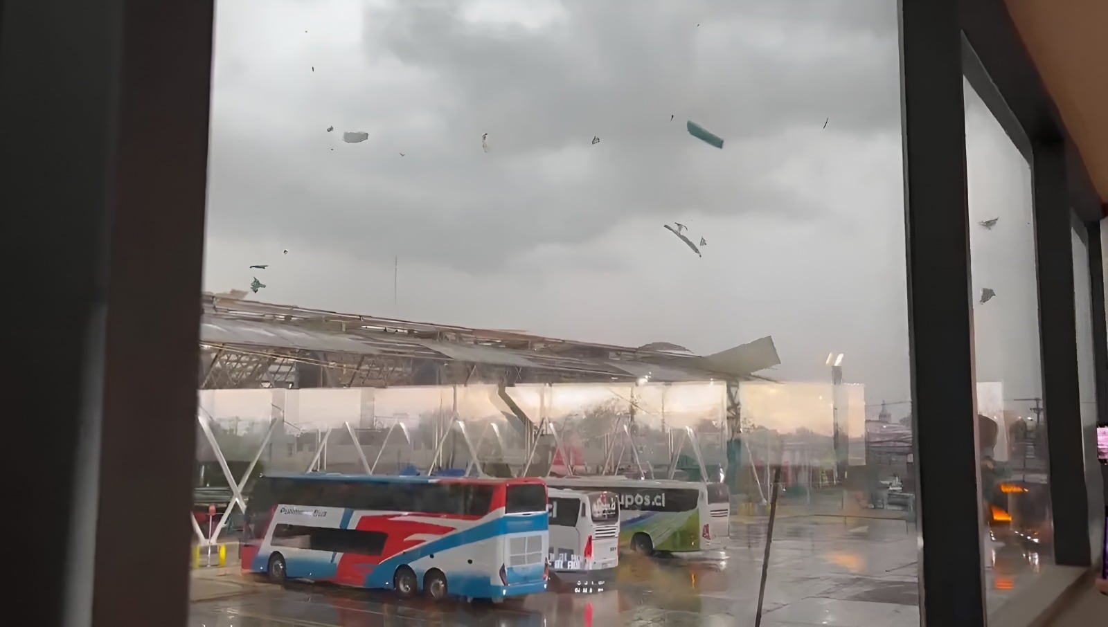 DMC confirma tornado en Estación Central: vientos alcanzaron los 137 km/h