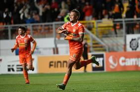 Cobreloa vence con remontada a Palestino para salir del fondo de las posiciones