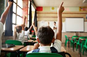 Las claves del Simce 2024: expertos sostienen que caída en sexto básico fue influida por la pandemia