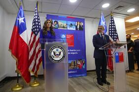 Autoridades valoran cruce de datos entre EE.UU. y Chile para el seguimiento de personas que “amenazan la seguridad pública”