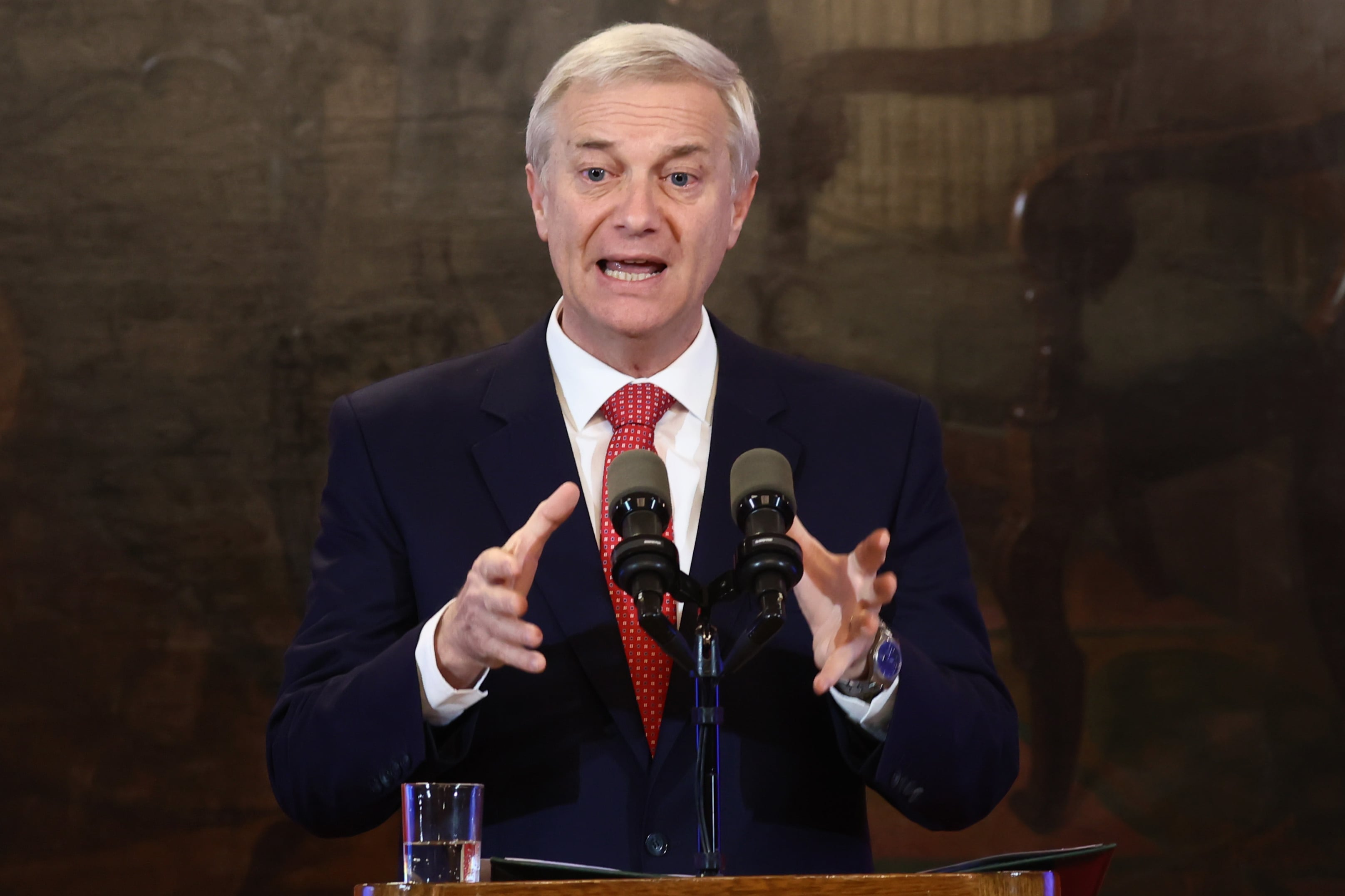 Invariabilidad tributaria: Gobierno se abre también a aumentar el monto de la inversión para otorgar el beneficio