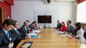 Equipos del ministro de Hacienda, Nicolás Grau, y su sucesor, Jorge Quiroz, se reúnen para el cambio de mando