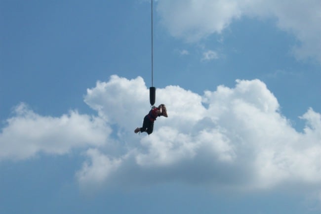 Mujer fallece intentando hacer puenting en Brasil: no contaba con ninguna medida de seguridad ni cuerdas