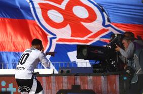 Una petaca, petardos y hasta las medias: Piero Maza rectifica el informe del Superclásico y se lanza con todo contra la U