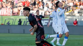 Colo Colo le gana con poco a Huachipato: le alcanza para ser líder de su grupo en la Copa de la Liga