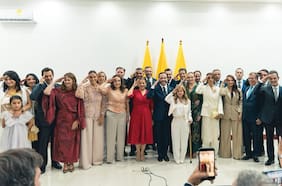De la Espriella toma posesión de su nuevo gabinete para poner en marcha su programa de gobierno