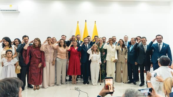 De la Espriella toma posesión de su nuevo gabinete para poner en marcha su programa de gobierno