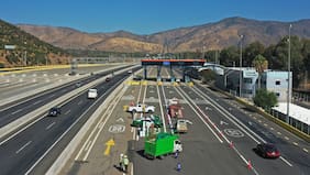 Cerca de 500 mil vehículos saldrán de la RM durante el interferiado: autoridades llaman a planificar viajes