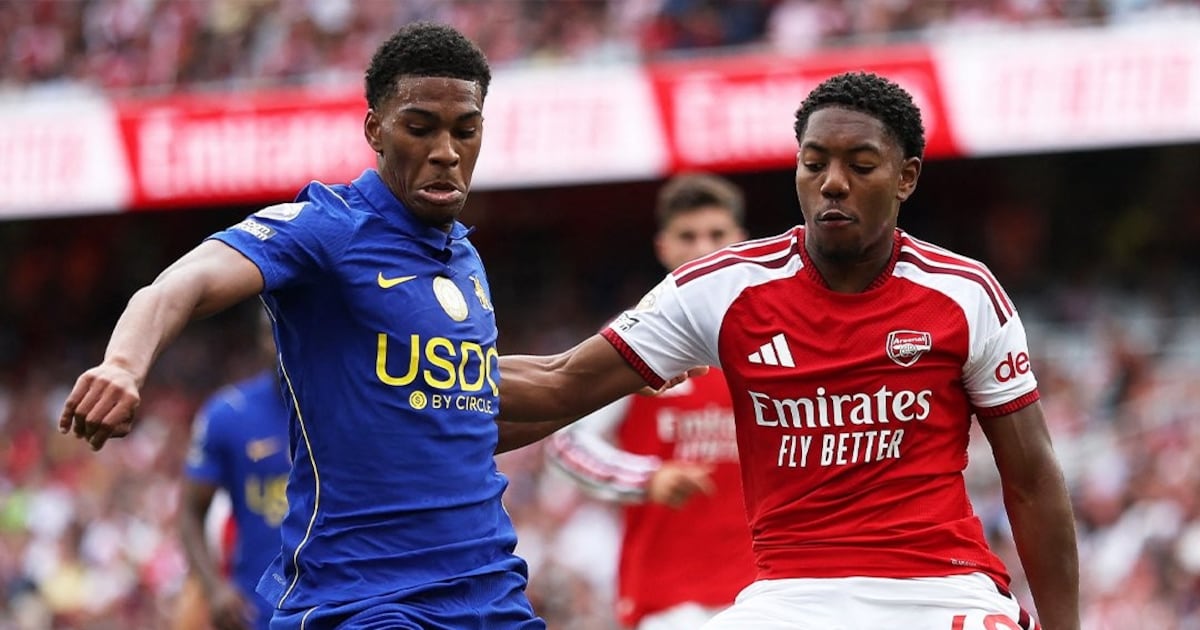 Photo: La Tercera Arsenal da un golpe de autoridad y vence con remontada a Chelsea: FOTO: PREMIER LEAGUE