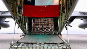 Nuevo vuelo con ayuda humanitaria del Gobierno despegó hacia Bolivia