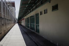 Fiscal Pastén revela hallazgo de arma de fuego al interior de Santiago 1: diputados reflexionan sobre seguridad en recintos penales