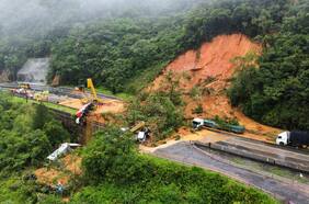 Al menos 30 desaparecidos y dos muertos deja deslizamiento de tierra en estado brasileño de Paraná