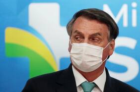 Contraloría brasileña detecta que registros de vacunación por Covid-19 de Bolsonaro son falsos