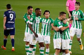 Reemplazante de Bravo se luce en la victoria del Betis