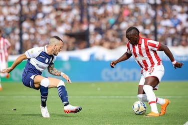 Estudiantes derrotó a Gimnasia y va a la final del Clausura argentino.