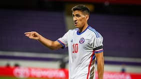 “Su nivel nunca ha sido de Premier League”: exjugador de la Roja arremete contra Marcelino Núñez tras conflicto con Córdova