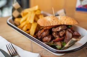 Celebra el Bicentenario del Perú con esta guía de restaurantes con toda su sazón y tradición