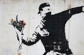 ¿Desenmascararon a Banksy, el misterioso artista callejero? Esto se sabe hasta ahora