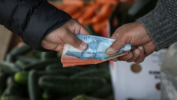 Gobierno analiza los costos y los beneficios de flexibilizar la Tasa Máxima Convencional