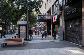 Gobierno anuncia que prohibición de venta de bienes no esenciales solo se extenderá hasta el 15 de abril y comercio valora medida